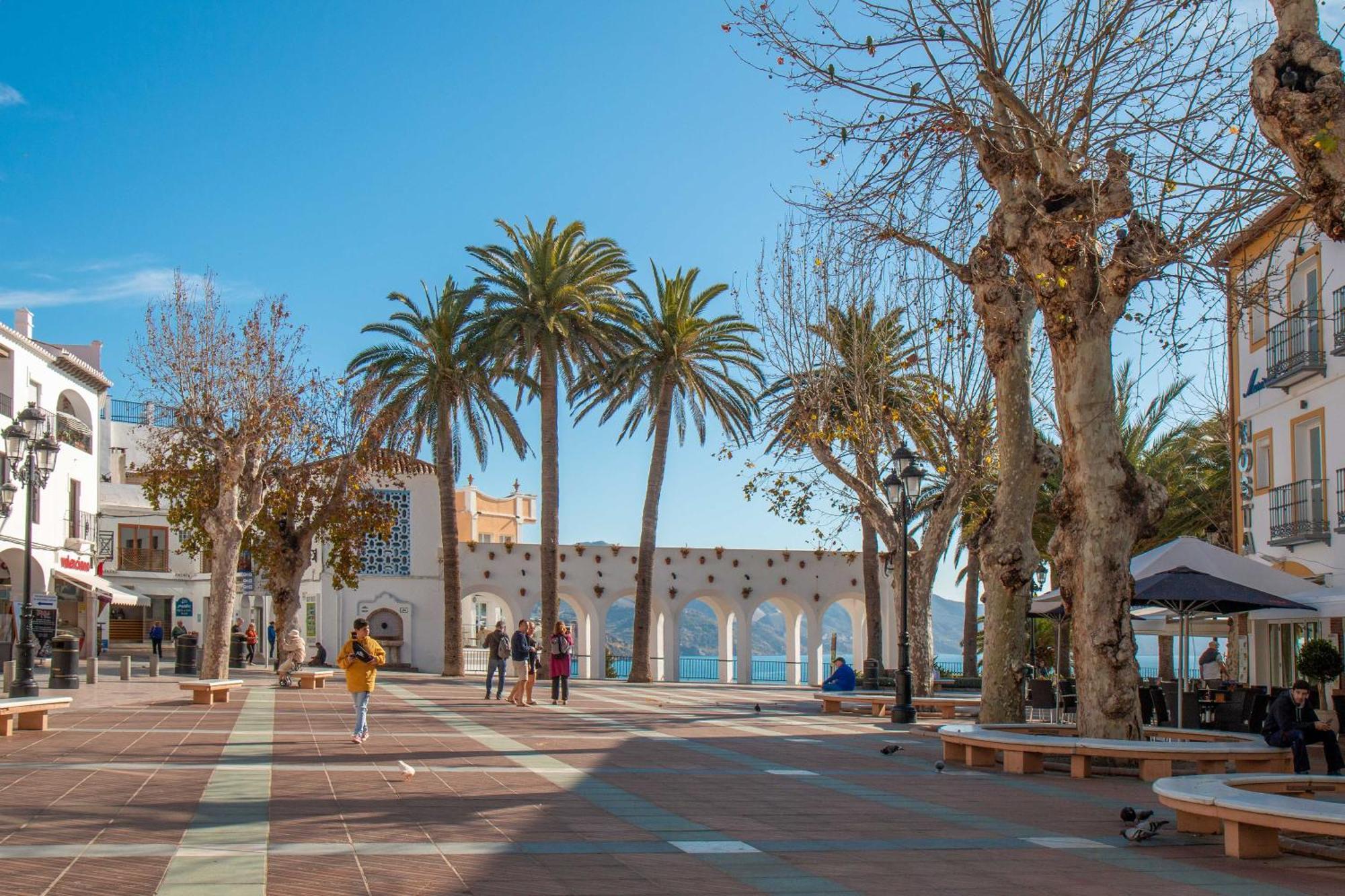 Complejo Andalucia Torrecilla Beach เนร์คา ภายนอก รูปภาพ